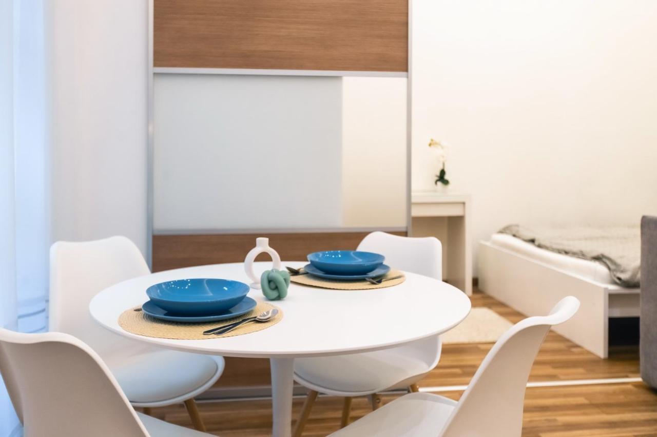 Erika's Downtown Apartment
